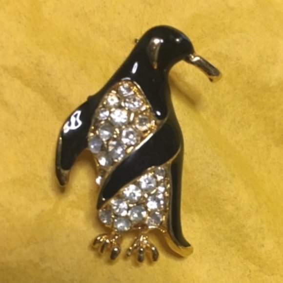 VTG Penguin Enamel Rhinestones Black & Gold Sparkly Brooch Pin 1.5" - Picture 7 of 8